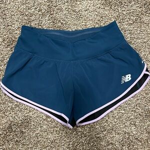 NB women’s running shorts
